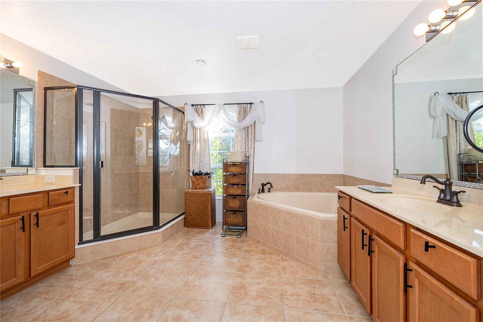 LAKE JESUP WOODS - Residential