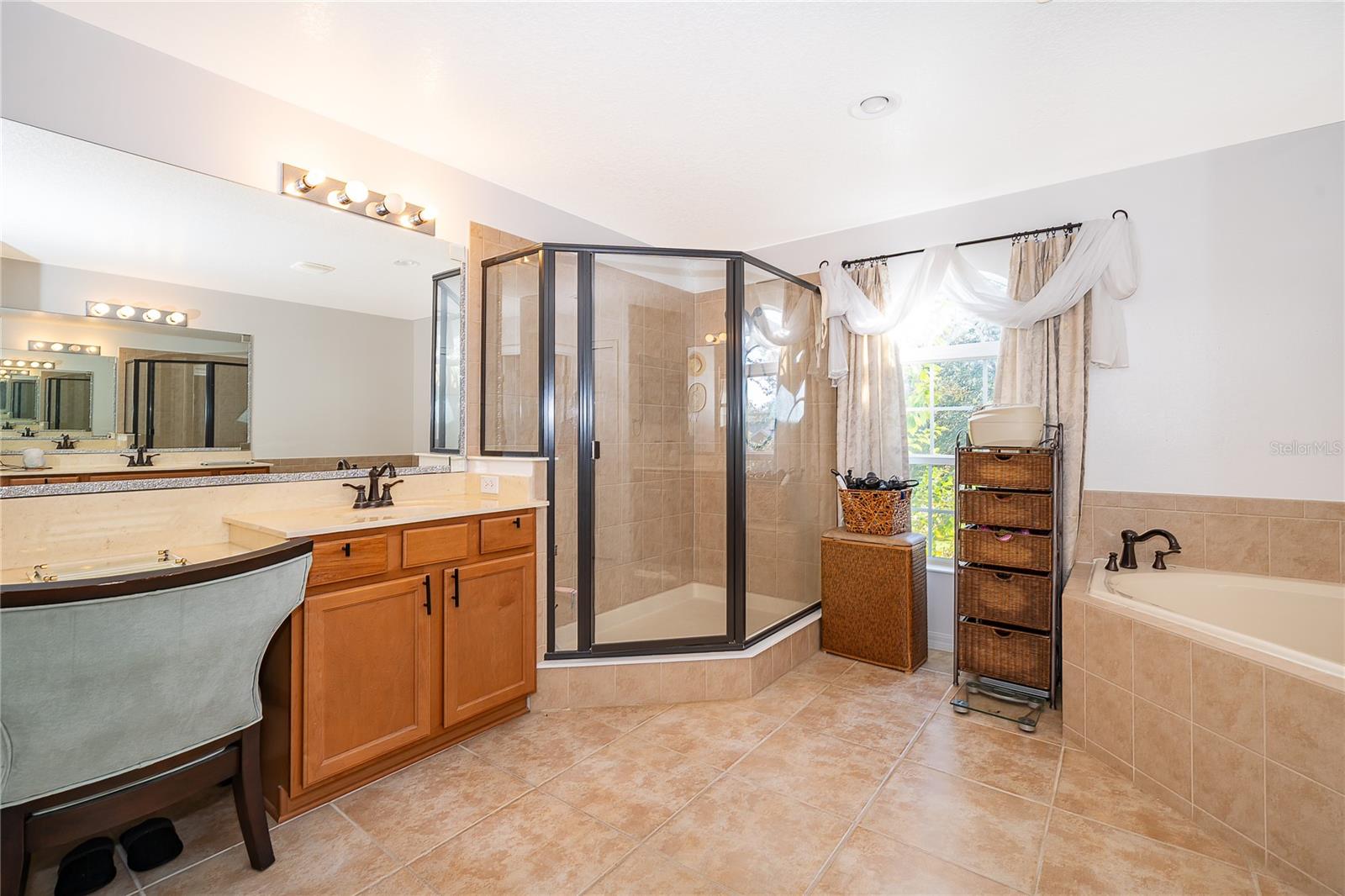 LAKE JESUP WOODS - Residential