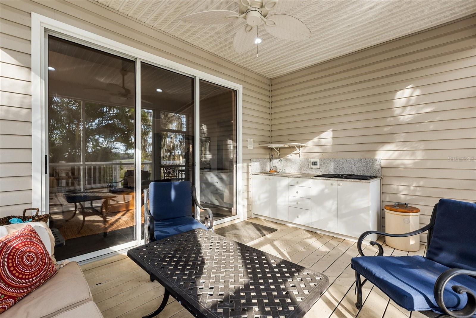 RIVER OAKS 01 CONDO - Residential