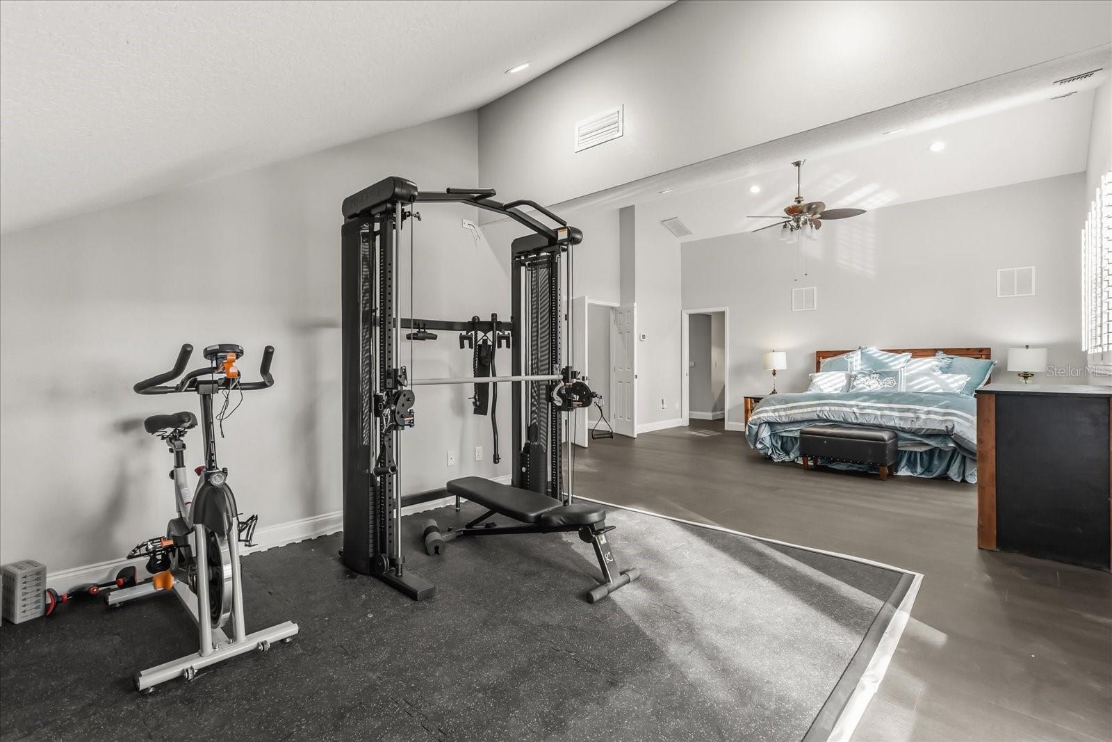 RIVER OAKS 01 CONDO - Residential