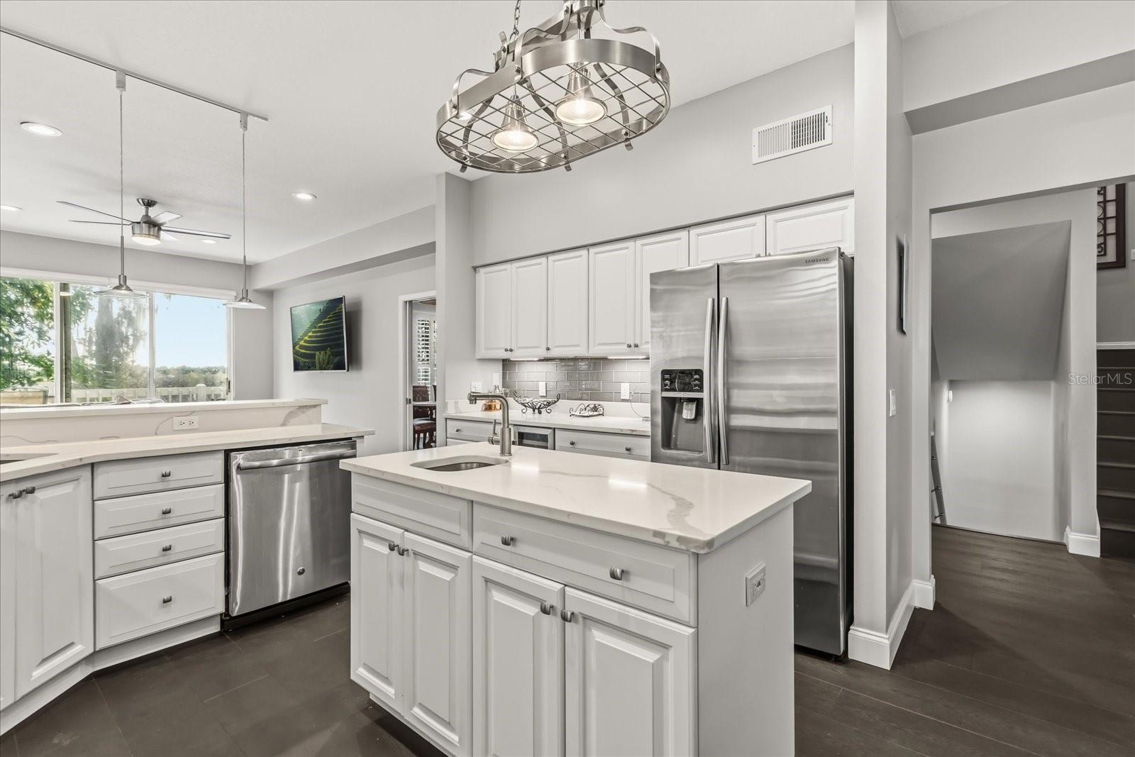 RIVER OAKS 01 CONDO - Residential