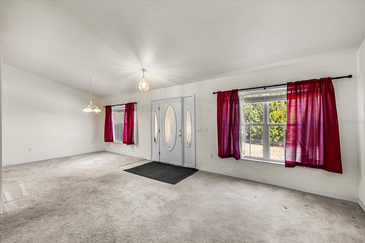 ROYAL HIGHLANDS - Residential