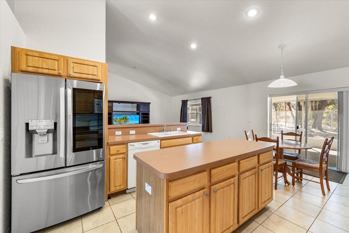 ROYAL HIGHLANDS - Residential