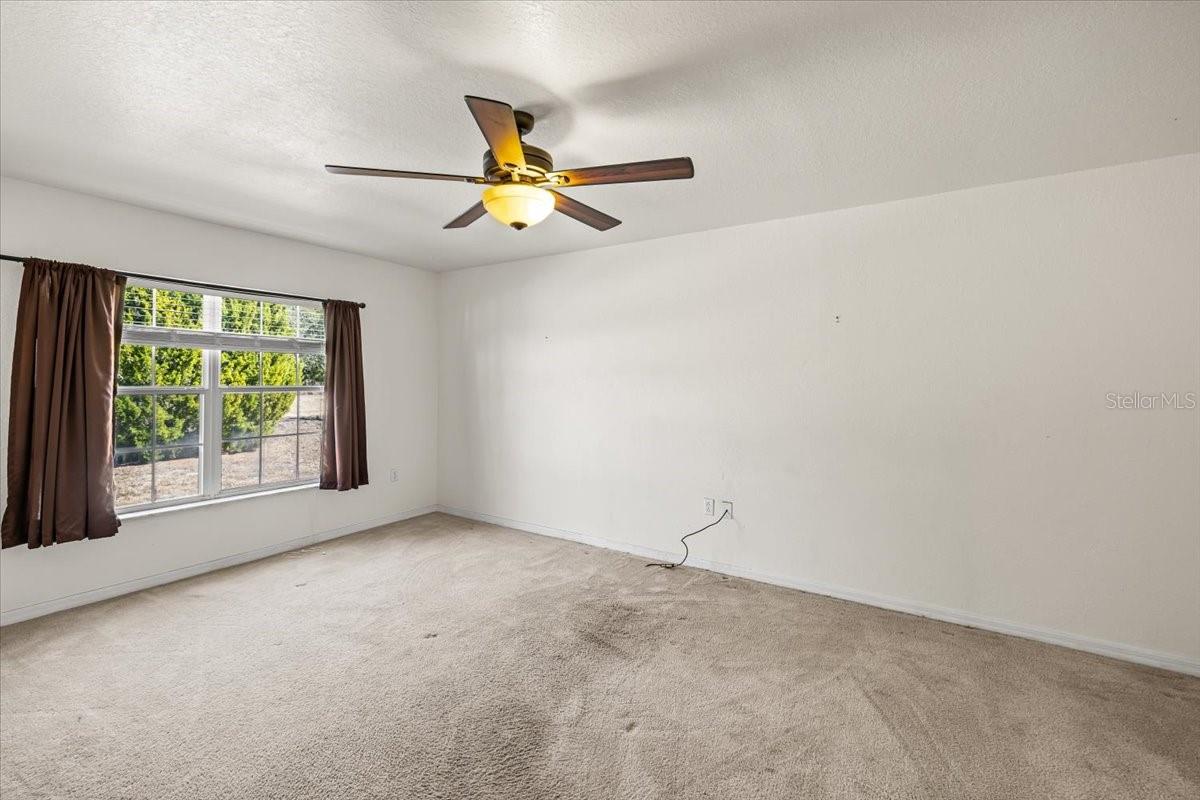 ROYAL HIGHLANDS - Residential