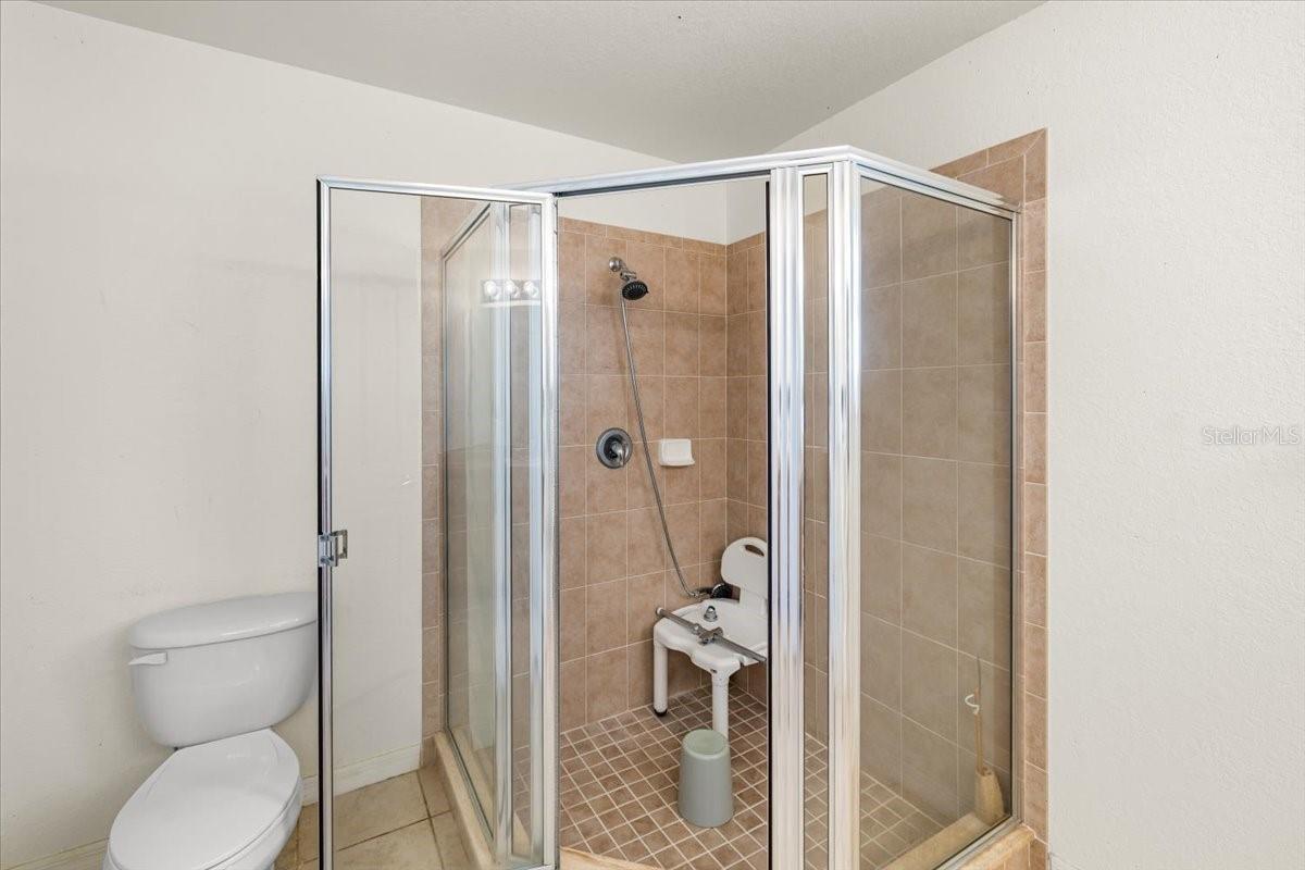 ROYAL HIGHLANDS - Residential