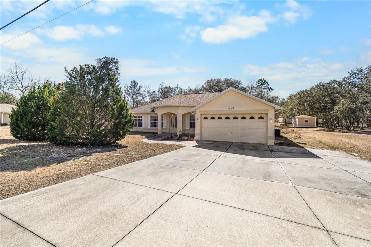 ROYAL HIGHLANDS - Residential