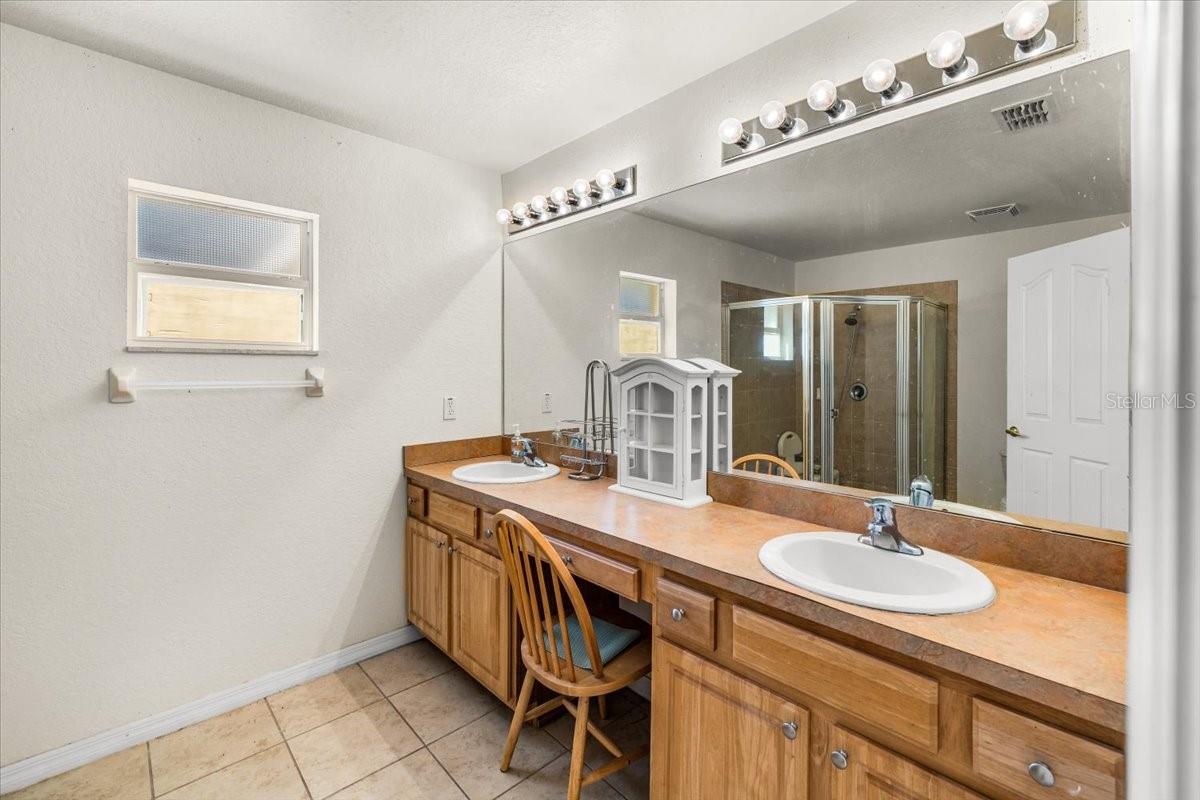 ROYAL HIGHLANDS - Residential