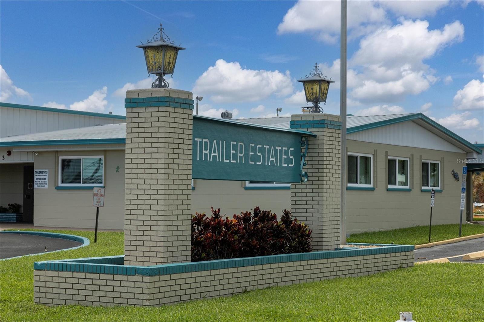 TRAILER ESTATES - Residential