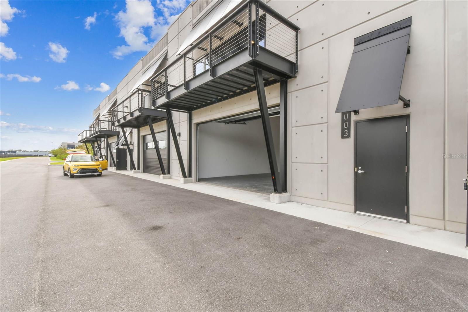 MOTOR ENCLAVE - Residential