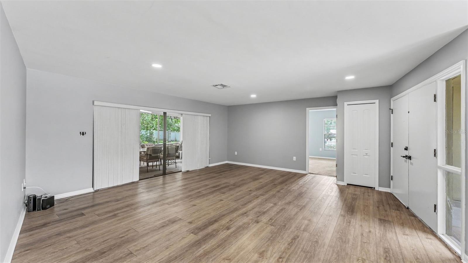 717 WOODHILL DRIVE