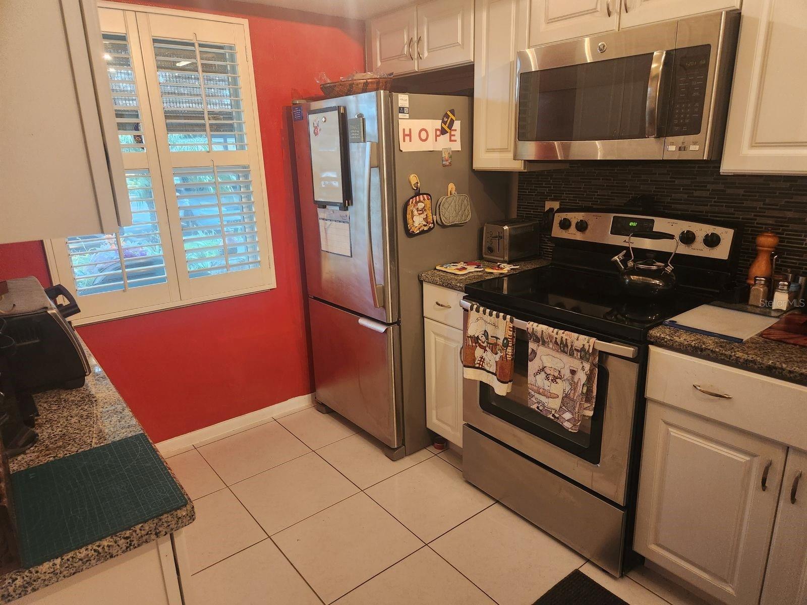 PINEWOOD VILLAGE V - Residential