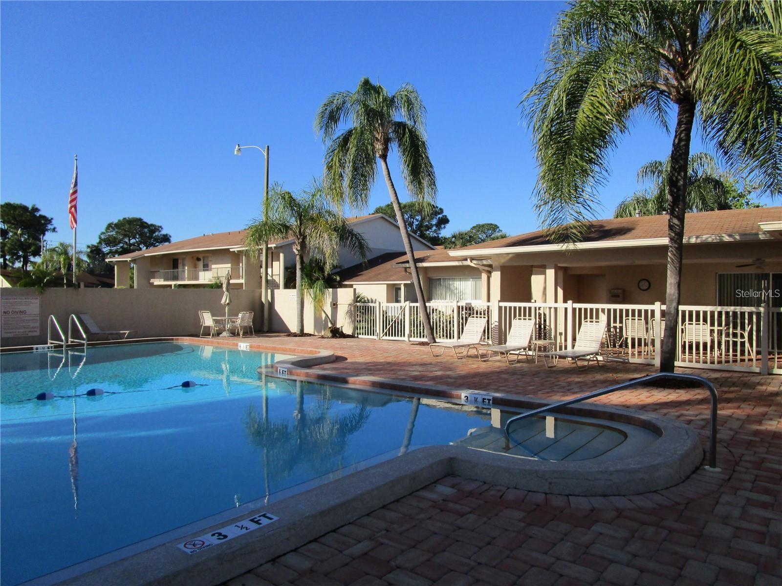 PINEWOOD VILLAGE V - Residential