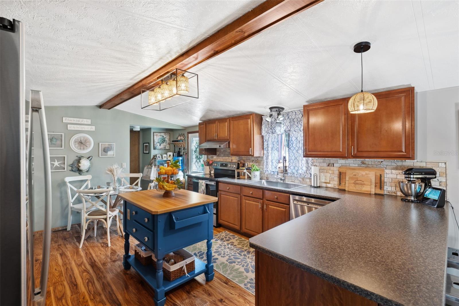 COVE BEND - Residential