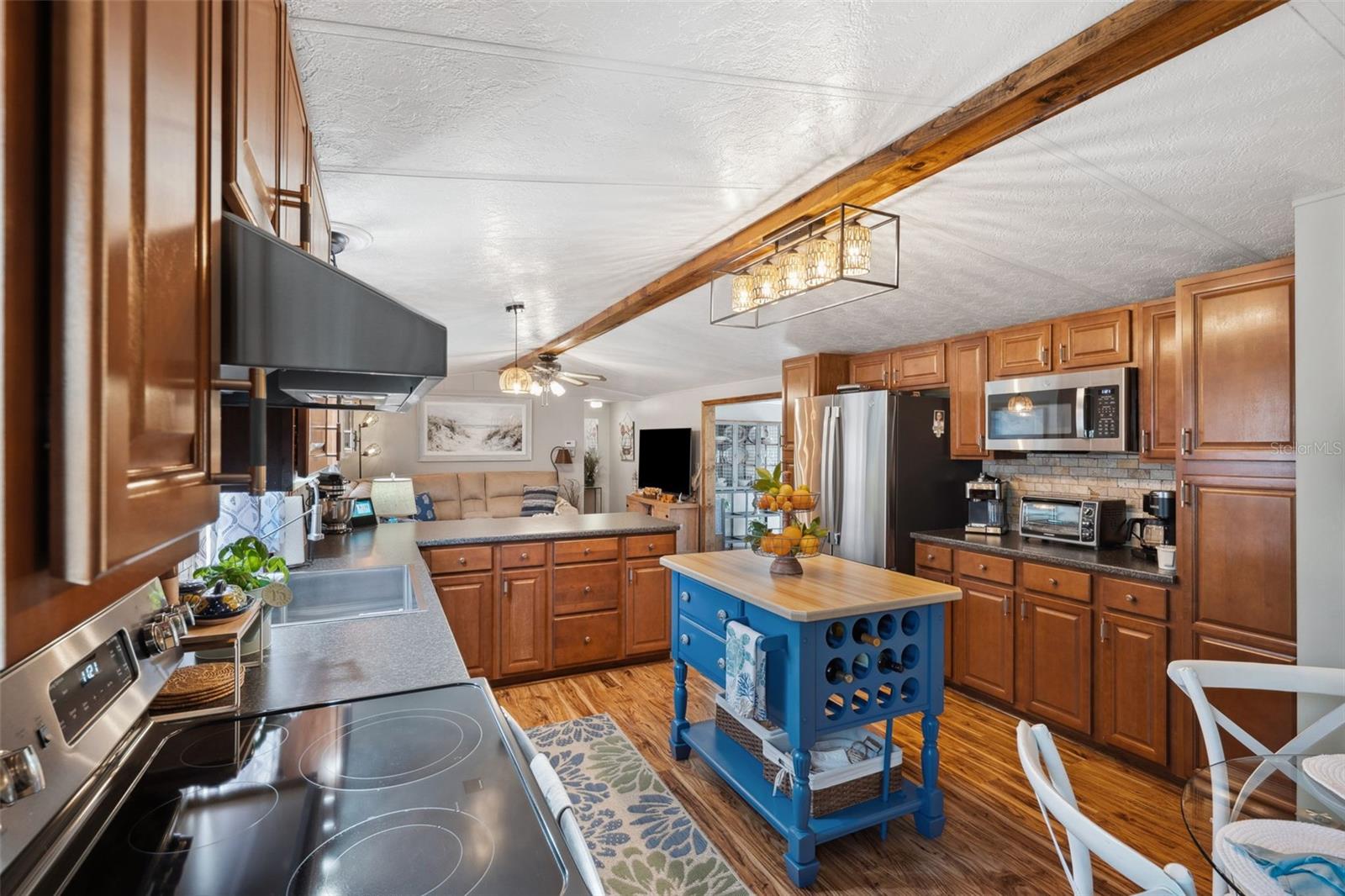 COVE BEND - Residential