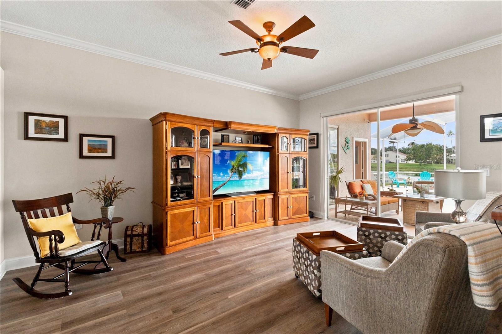 2524 RACCOON RUN LANE