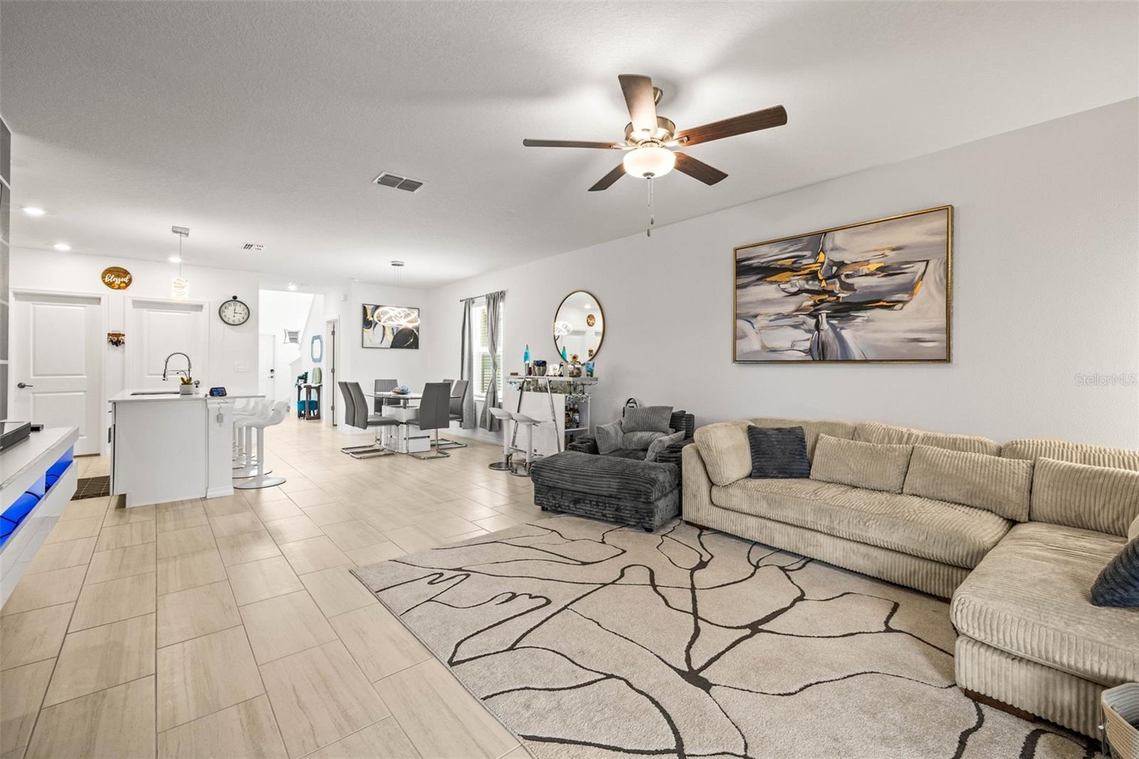 PARK EAST PH 1A - Residential Lease