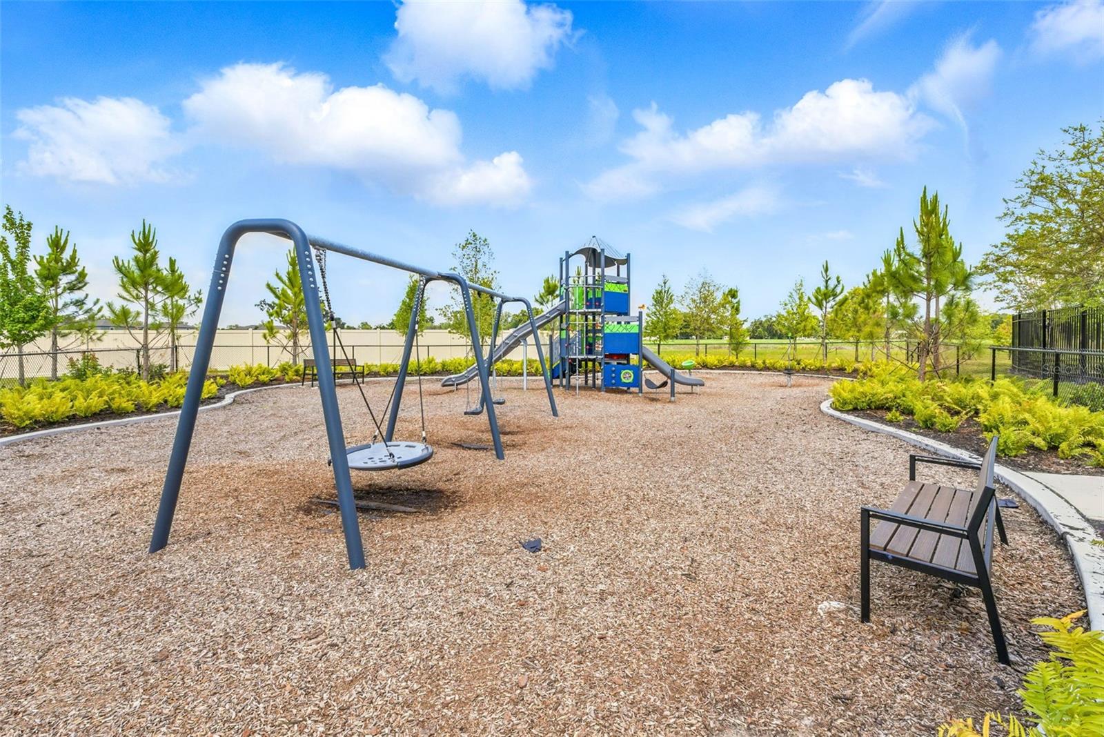 PARK EAST PH 1A - Residential Lease