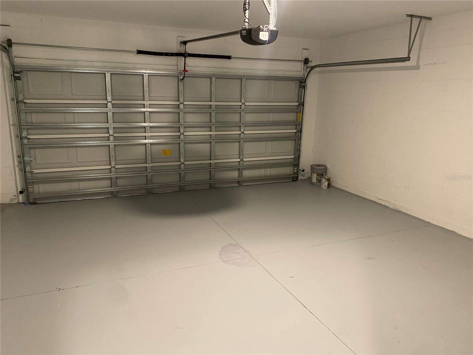 BRIDGEWALK 50S - Residential Lease