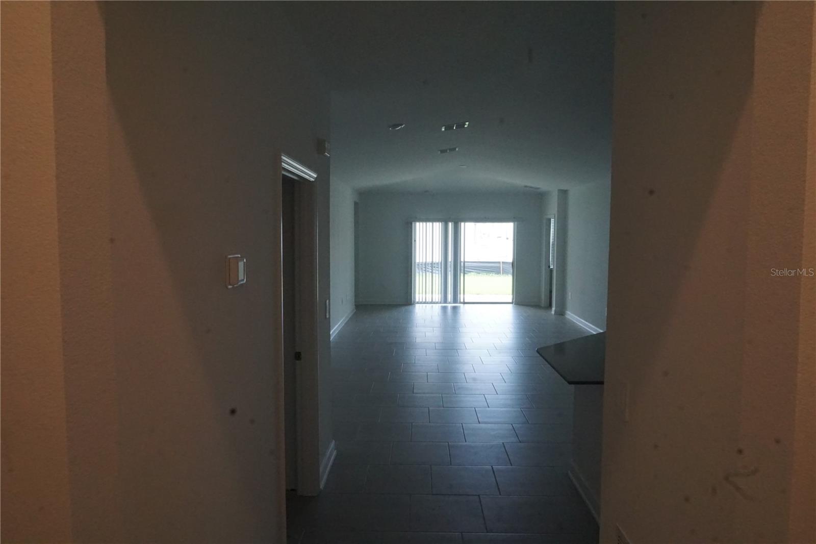 BRIDGEWALK 50S - Residential Lease