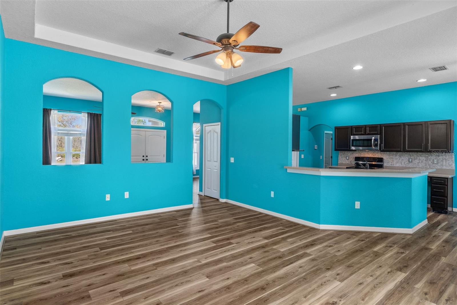 ROYAL HIGHLANDS - Residential