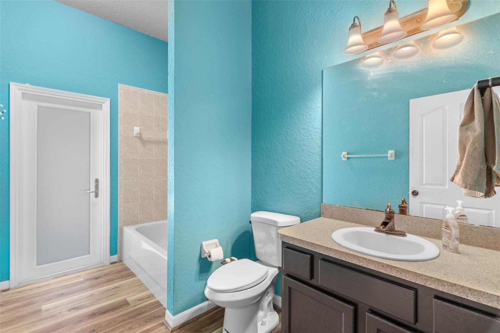 ROYAL HIGHLANDS - Residential