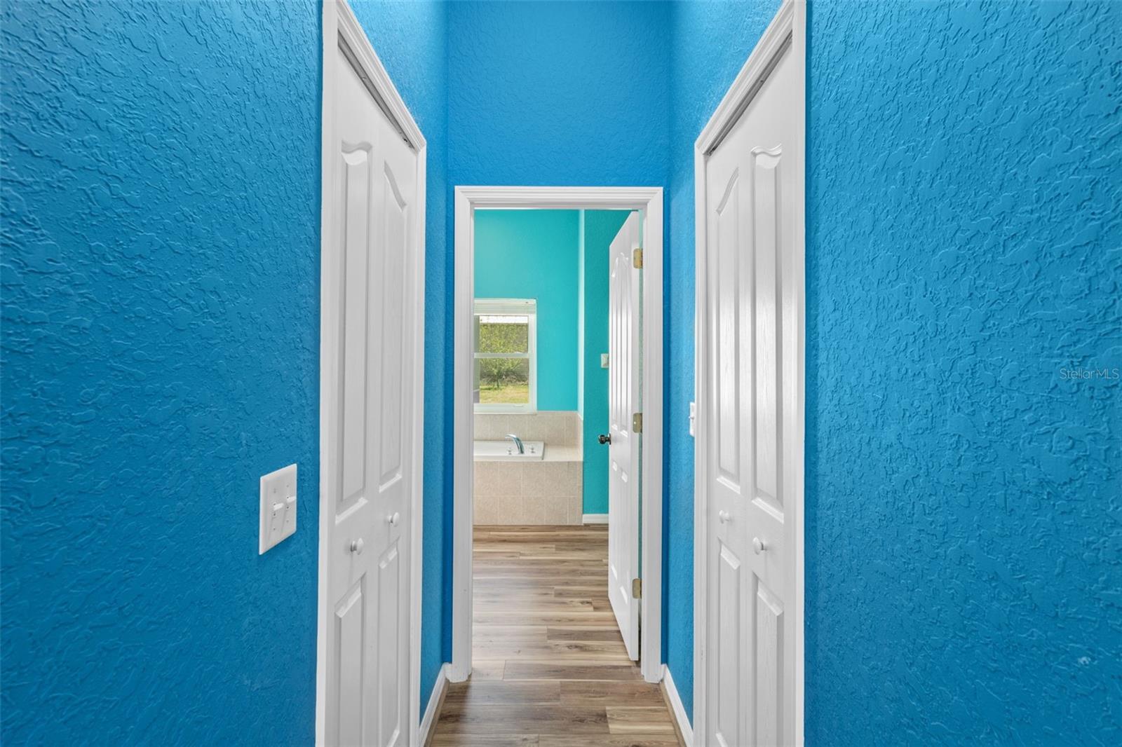 ROYAL HIGHLANDS - Residential