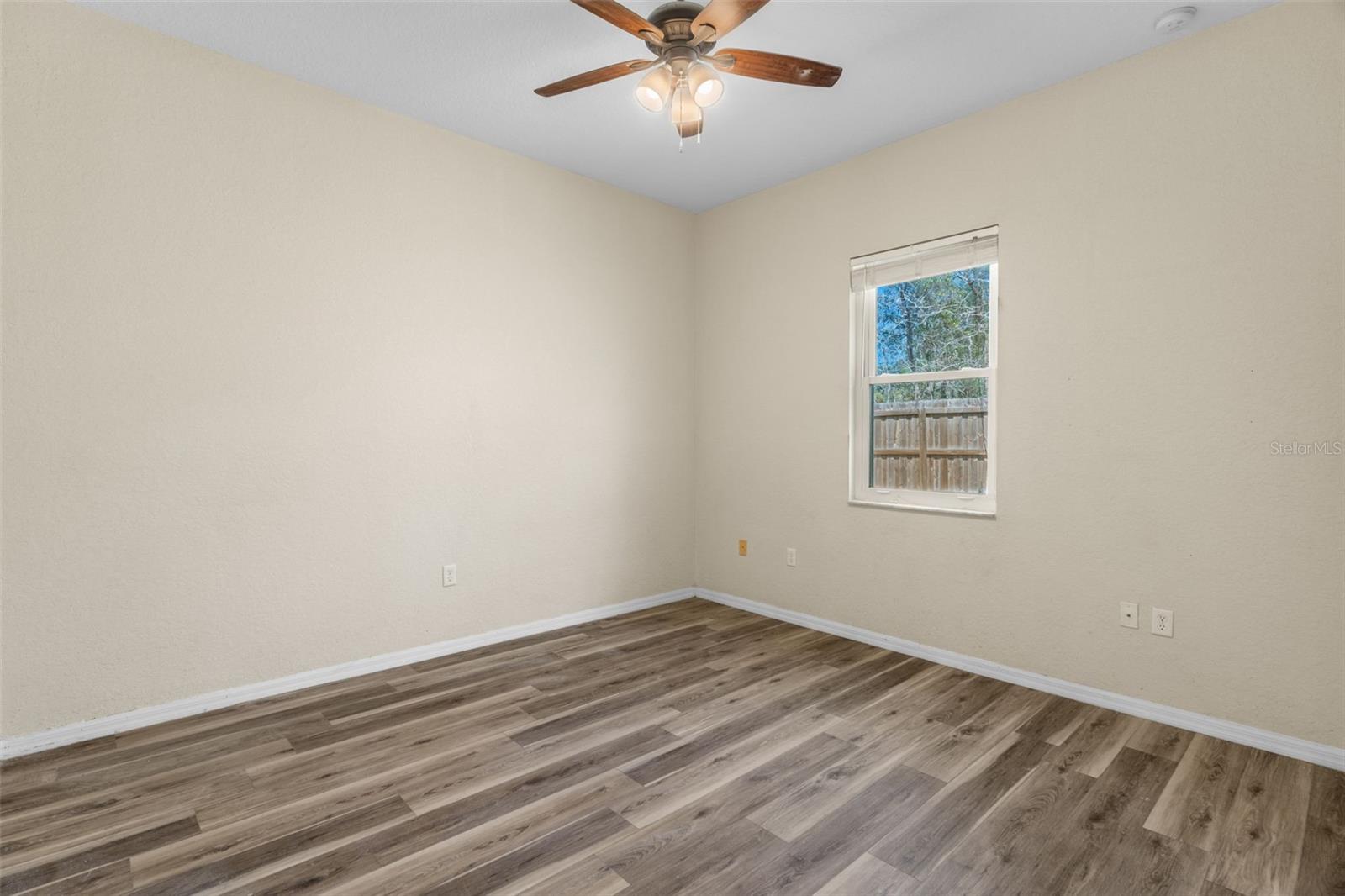 ROYAL HIGHLANDS - Residential