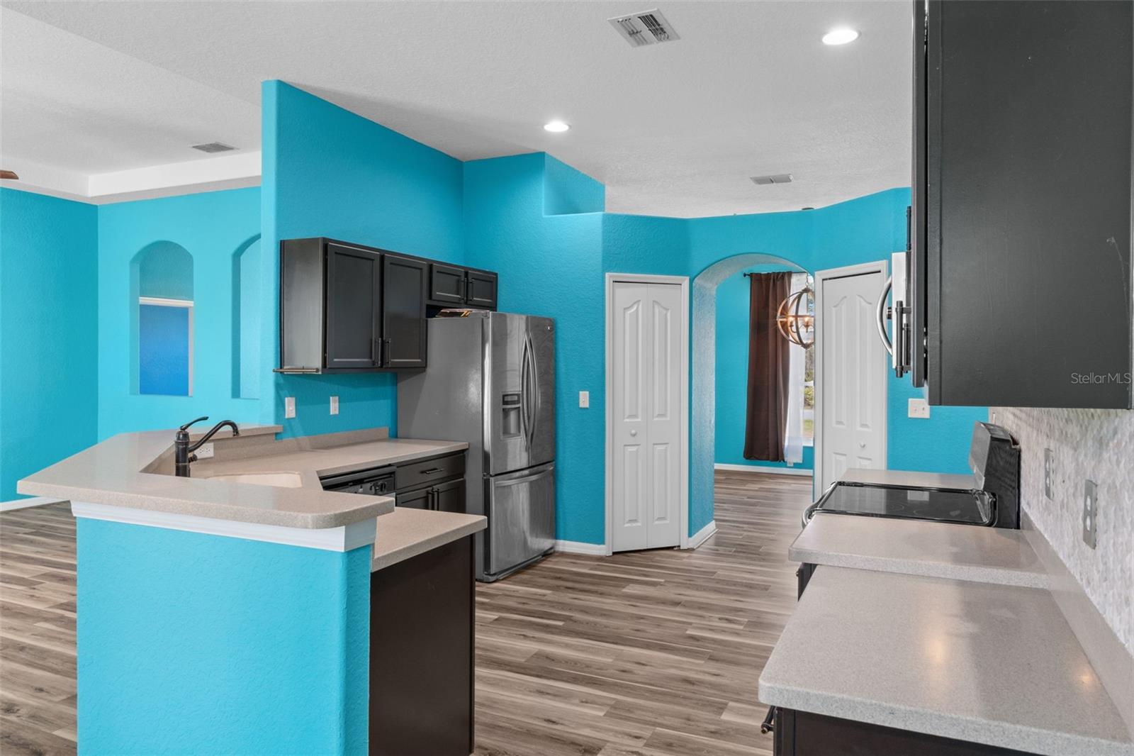 ROYAL HIGHLANDS - Residential