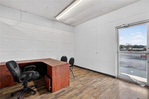 Tiny photo for 1526 Us Highway 441, Leesburg, FL 34748 (MLS # G5105632)