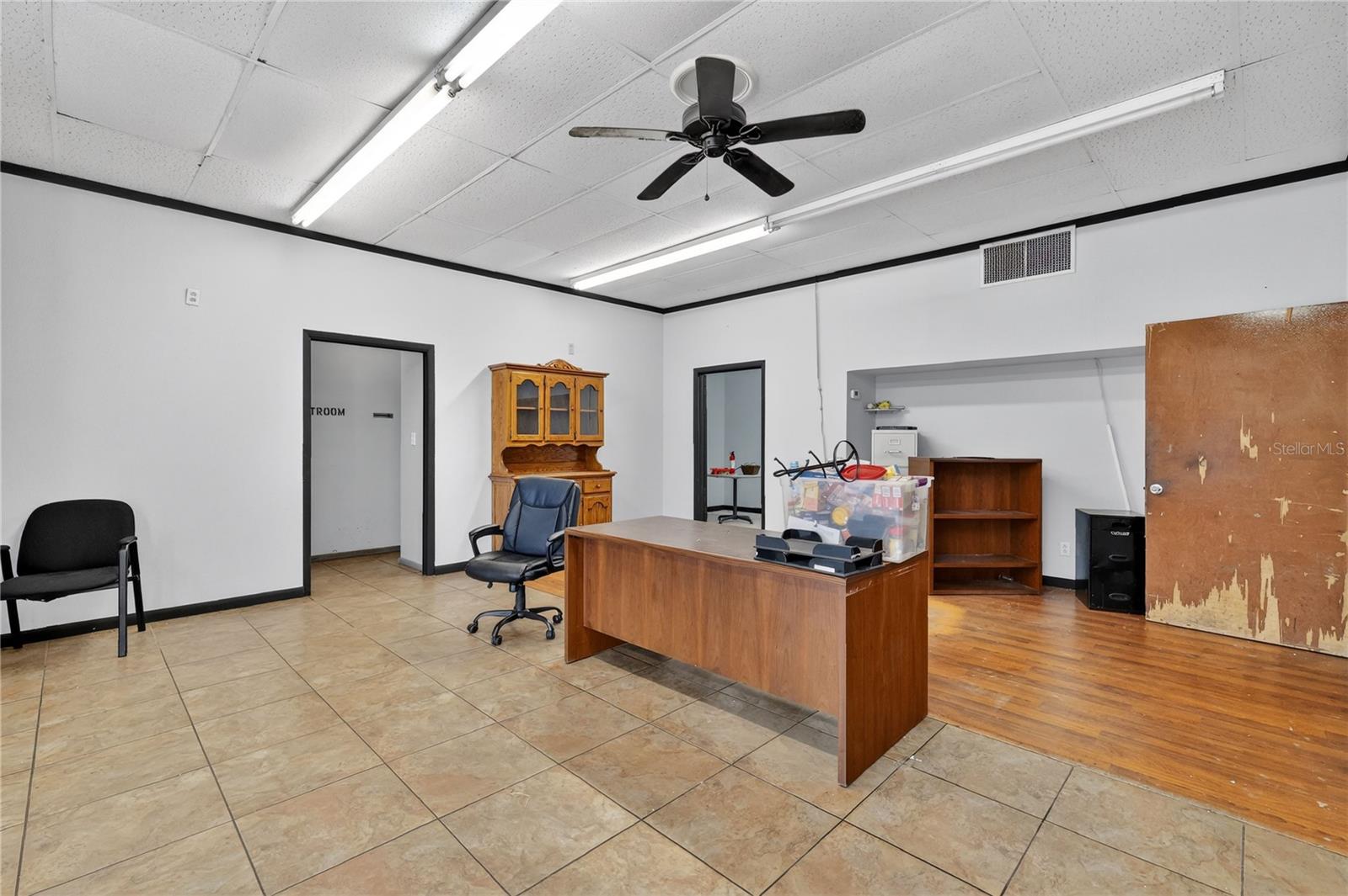 LEESBURG LAKE GRIFFIN PARK - Commercial Sale