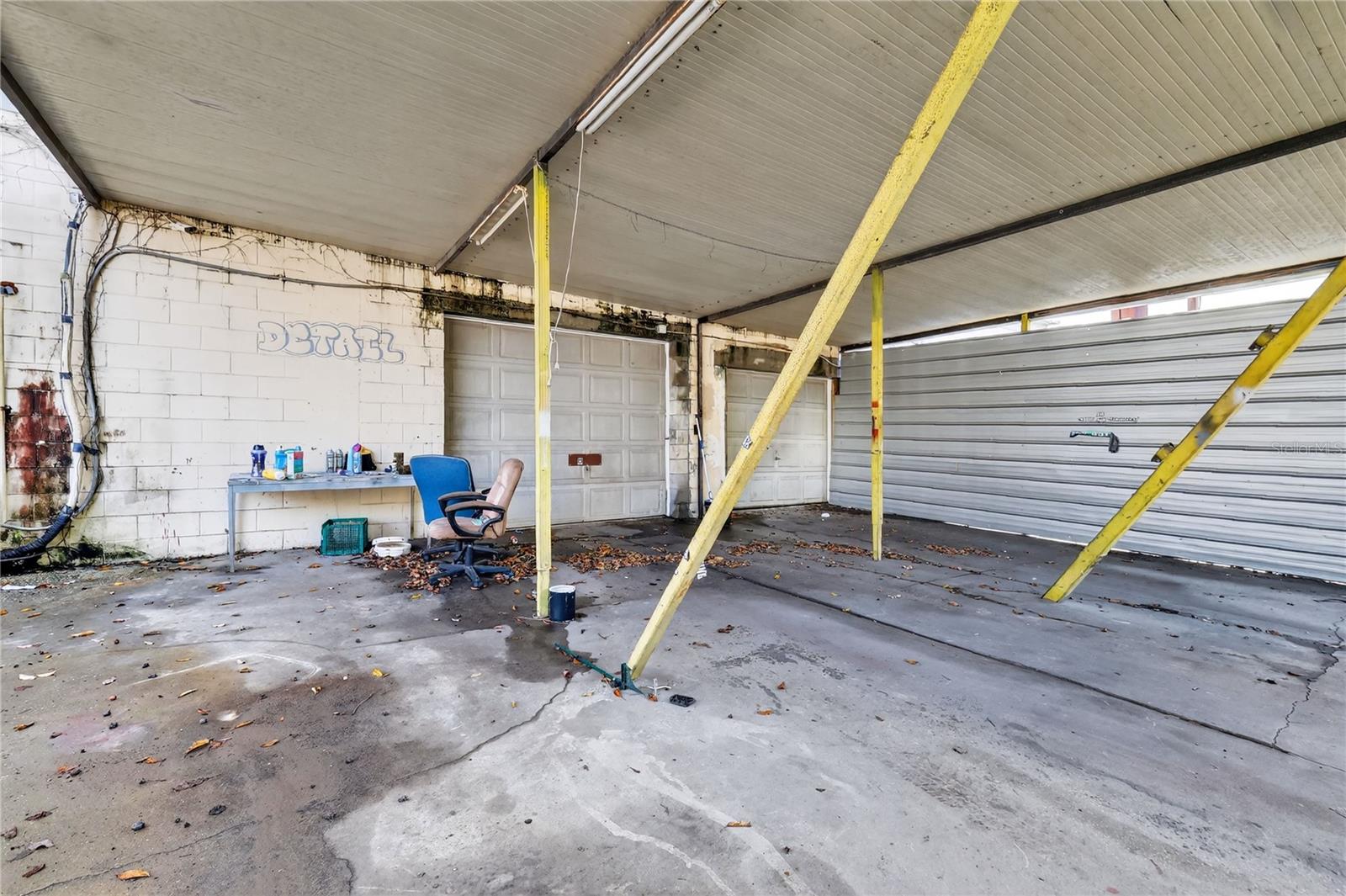 LEESBURG LAKE GRIFFIN PARK - Commercial Sale