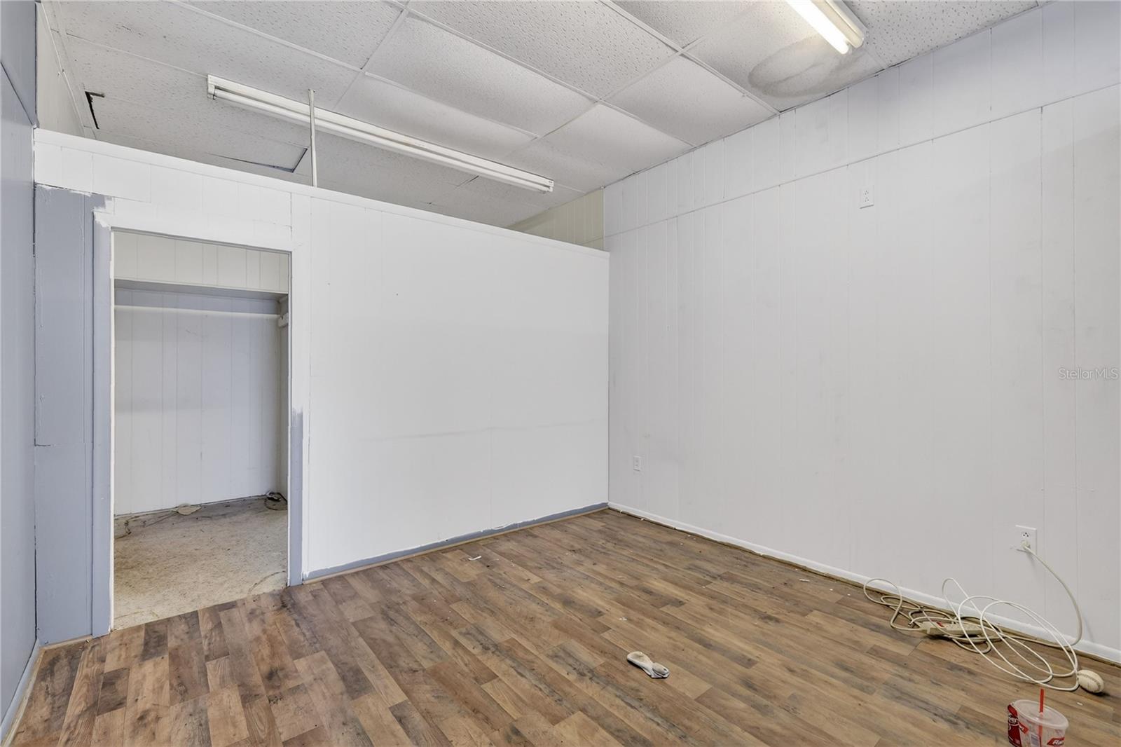 LEESBURG LAKE GRIFFIN PARK - Commercial Sale