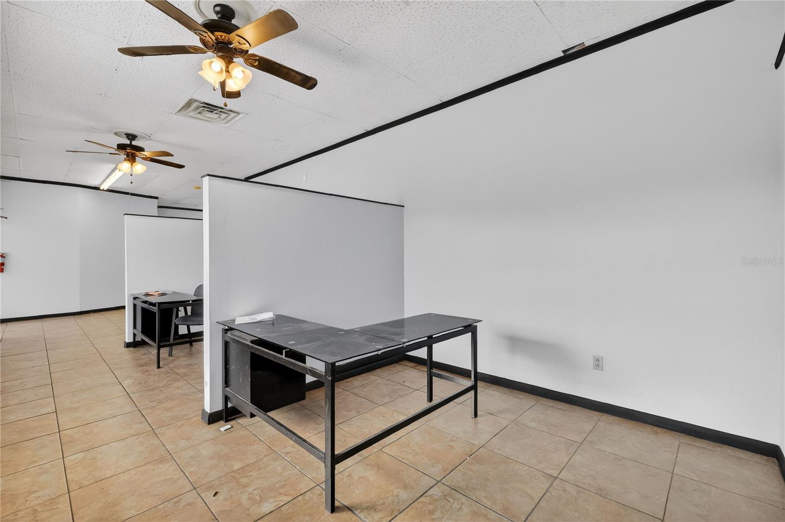 LEESBURG LAKE GRIFFIN PARK - Commercial Sale