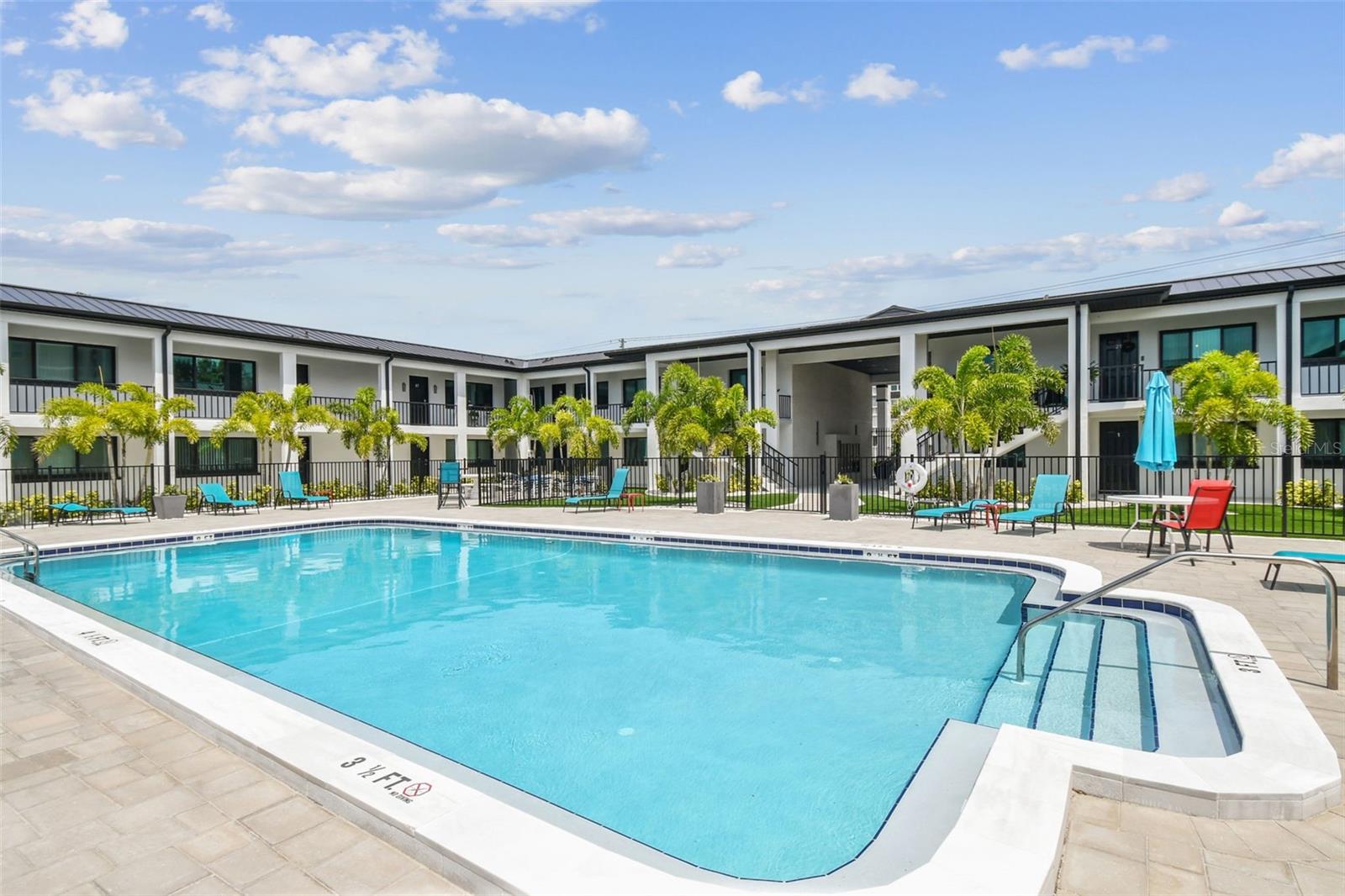 HARBOR BLUFFS SEC 1 - Residential Lease