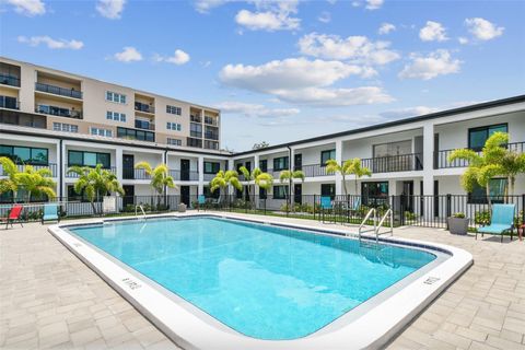 2942 W BAY DRIVE 8 BELLEAIR BLUFFS FL 33770