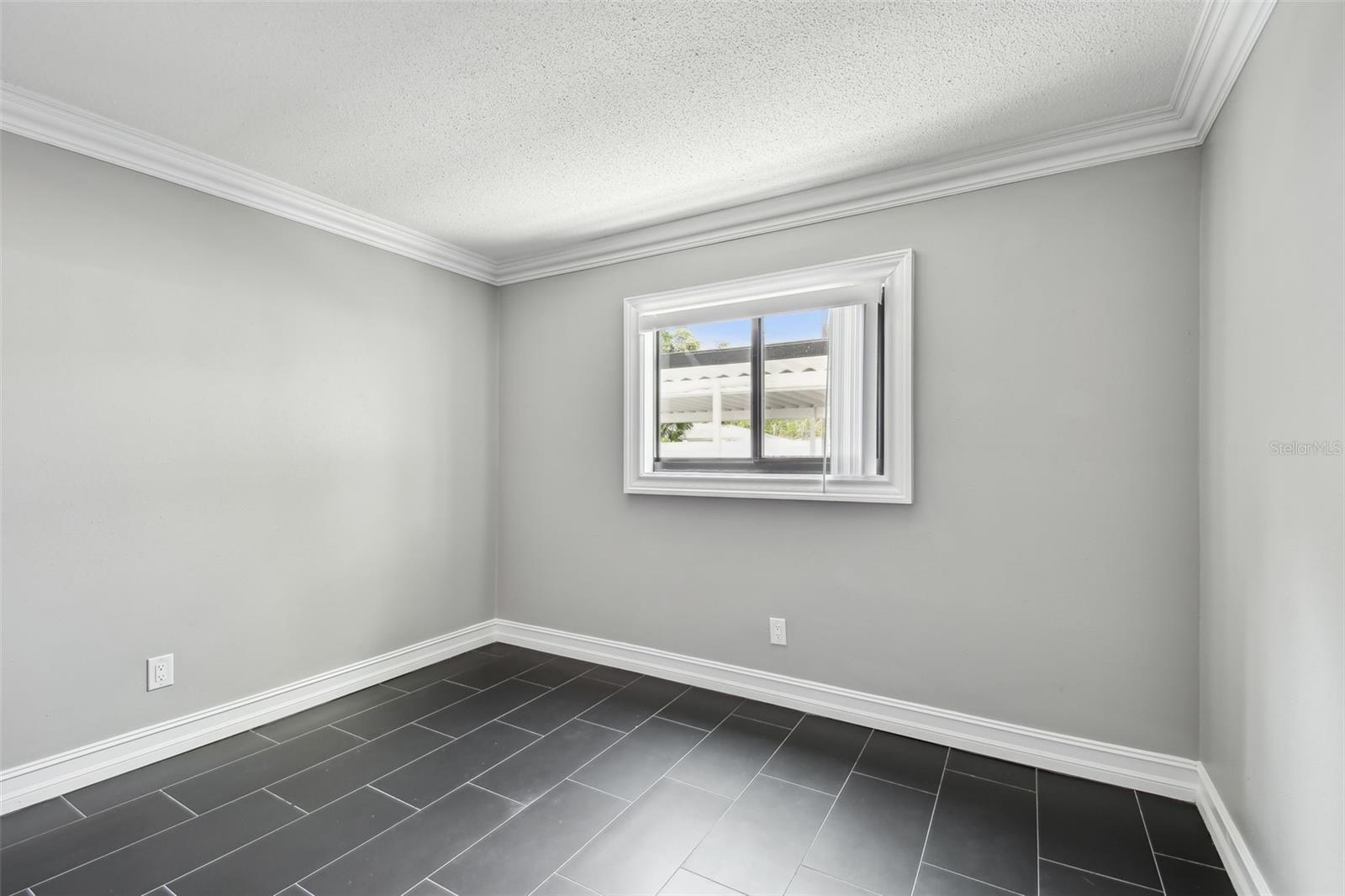 HARBOR BLUFFS SEC 1 - Residential Lease