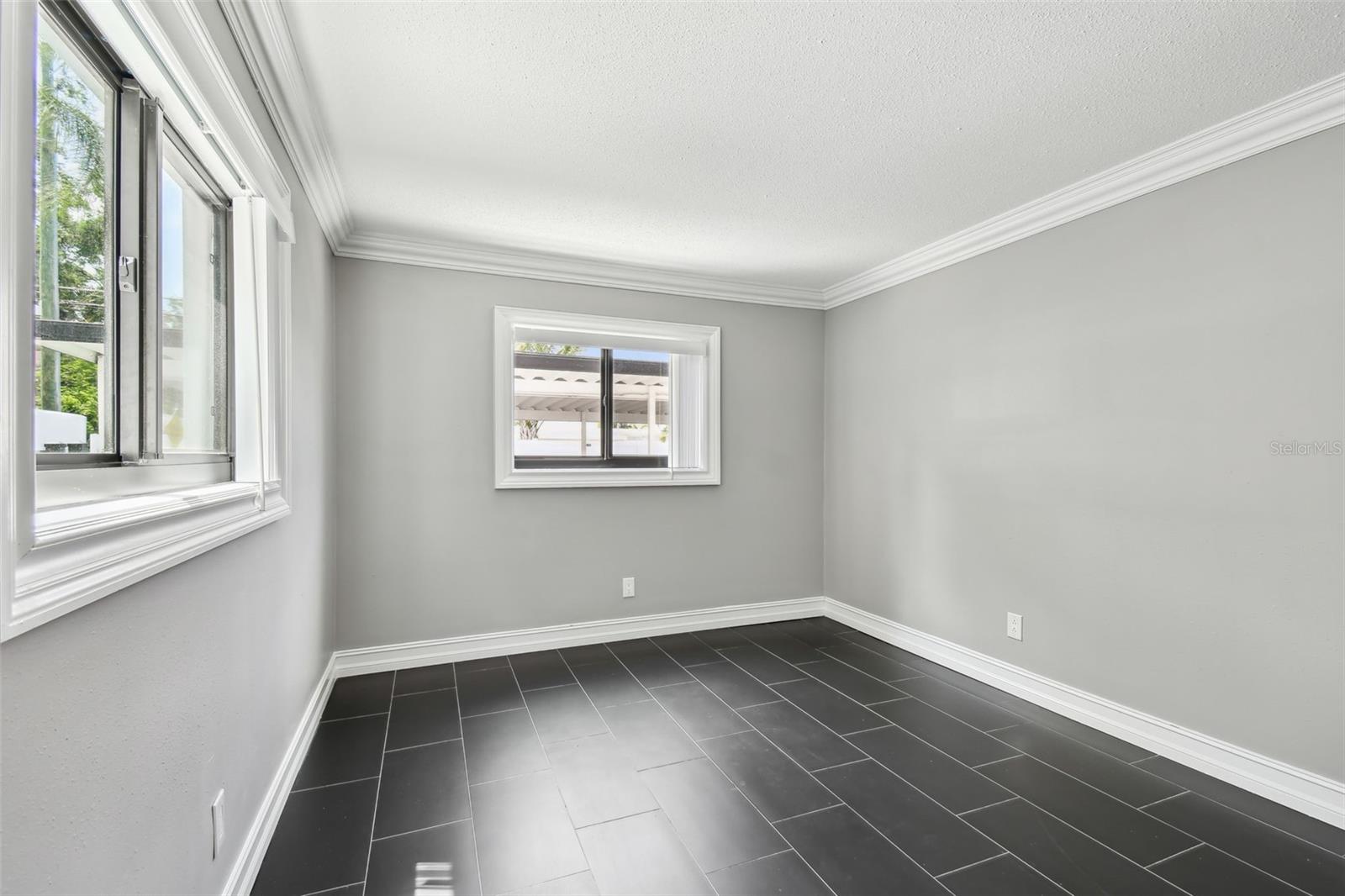 HARBOR BLUFFS SEC 1 - Residential Lease