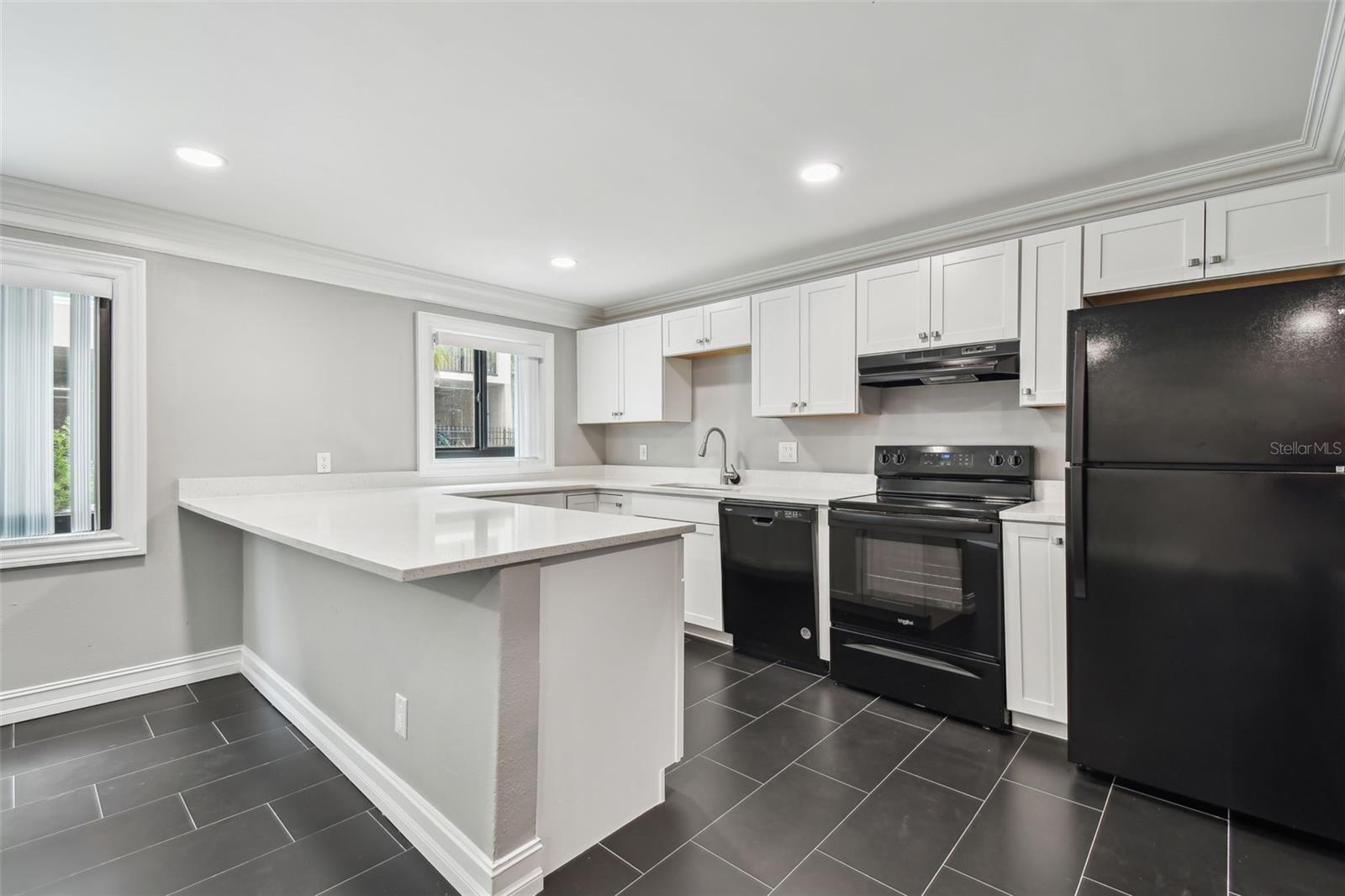 HARBOR BLUFFS SEC 1 - Residential Lease