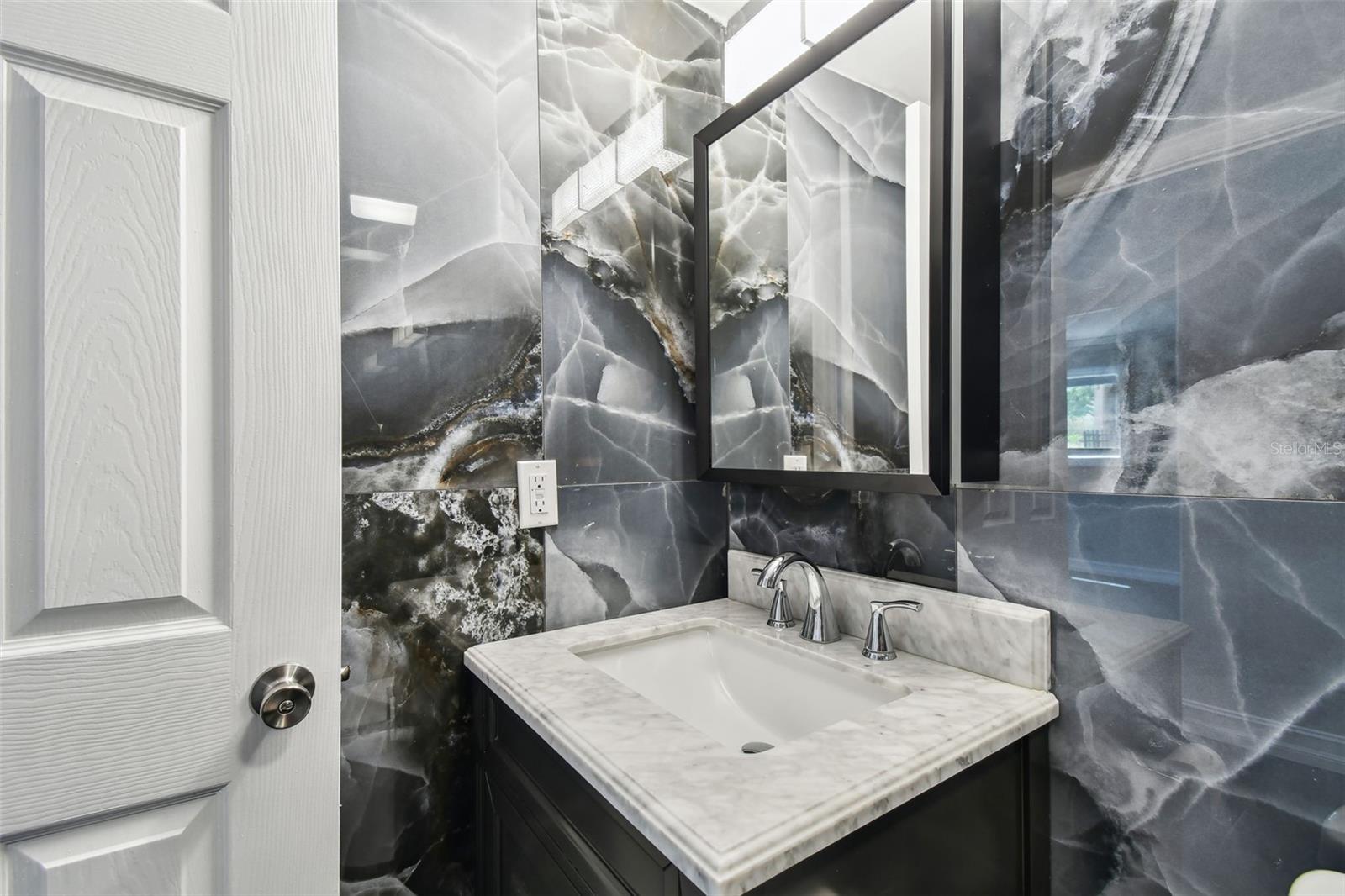 HARBOR BLUFFS SEC 1 - Residential Lease