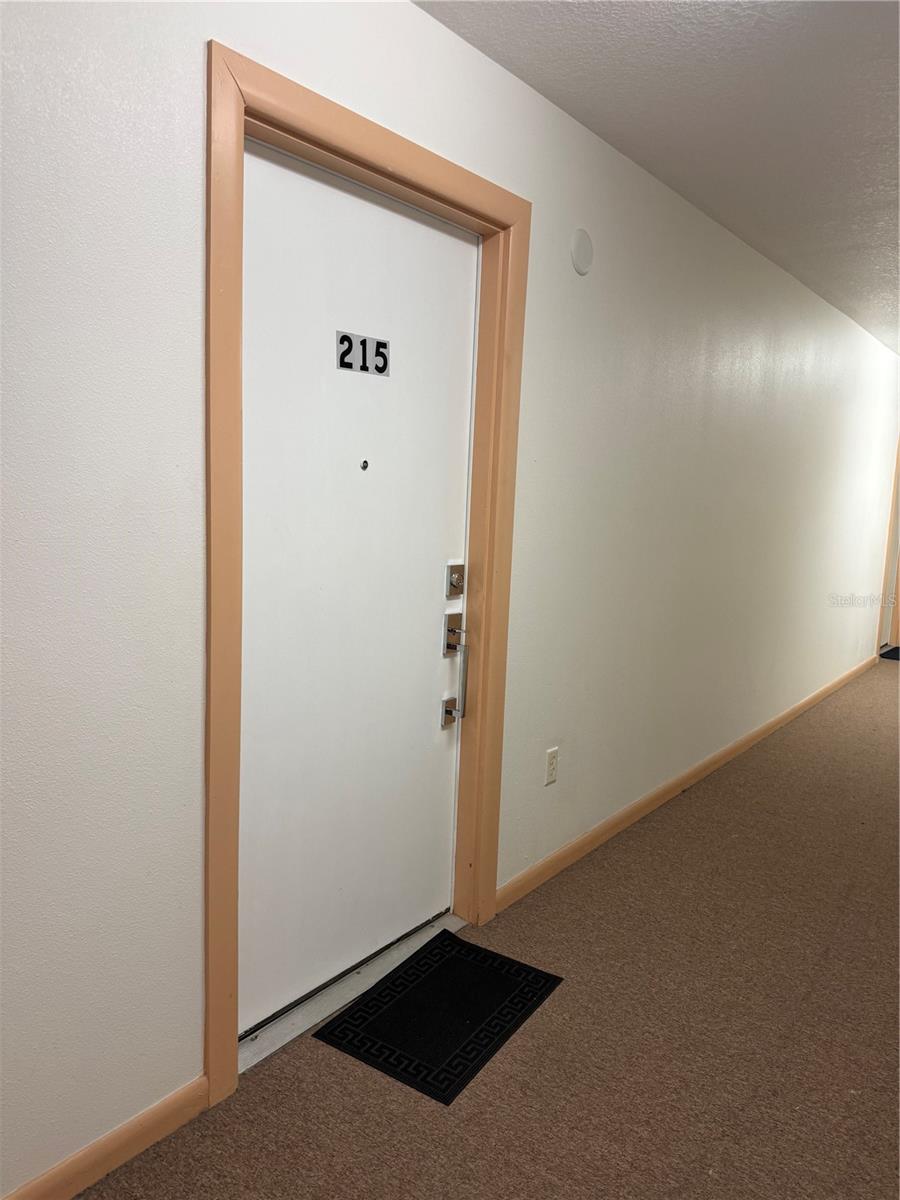 TOWN & COUNTRY MANOR - Residential