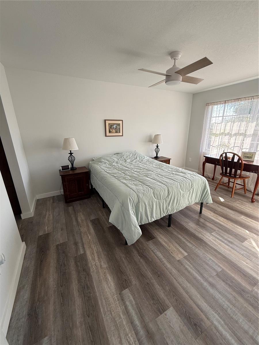 TOWN & COUNTRY MANOR - Residential