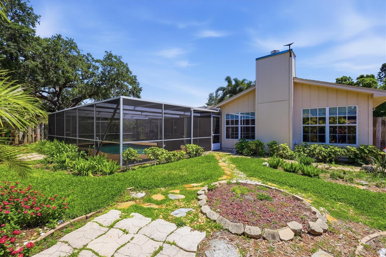 RIDGEWOOD ESTATES 19TH ADD - Residential