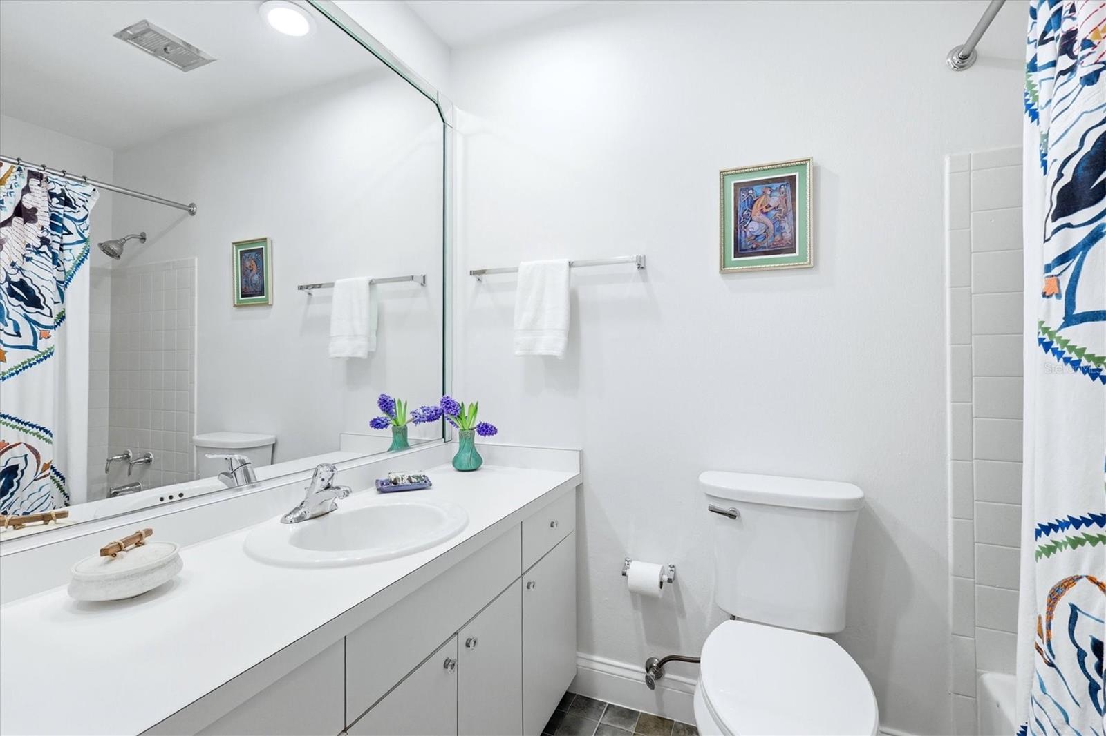 RIDGEWOOD ESTATES 19TH ADD - Residential