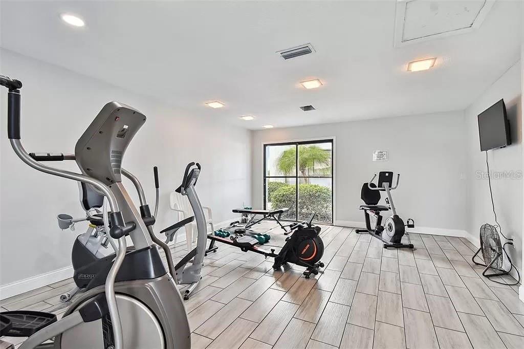 WINDRUSH COVE PH 1 CONDO - Residential Lease