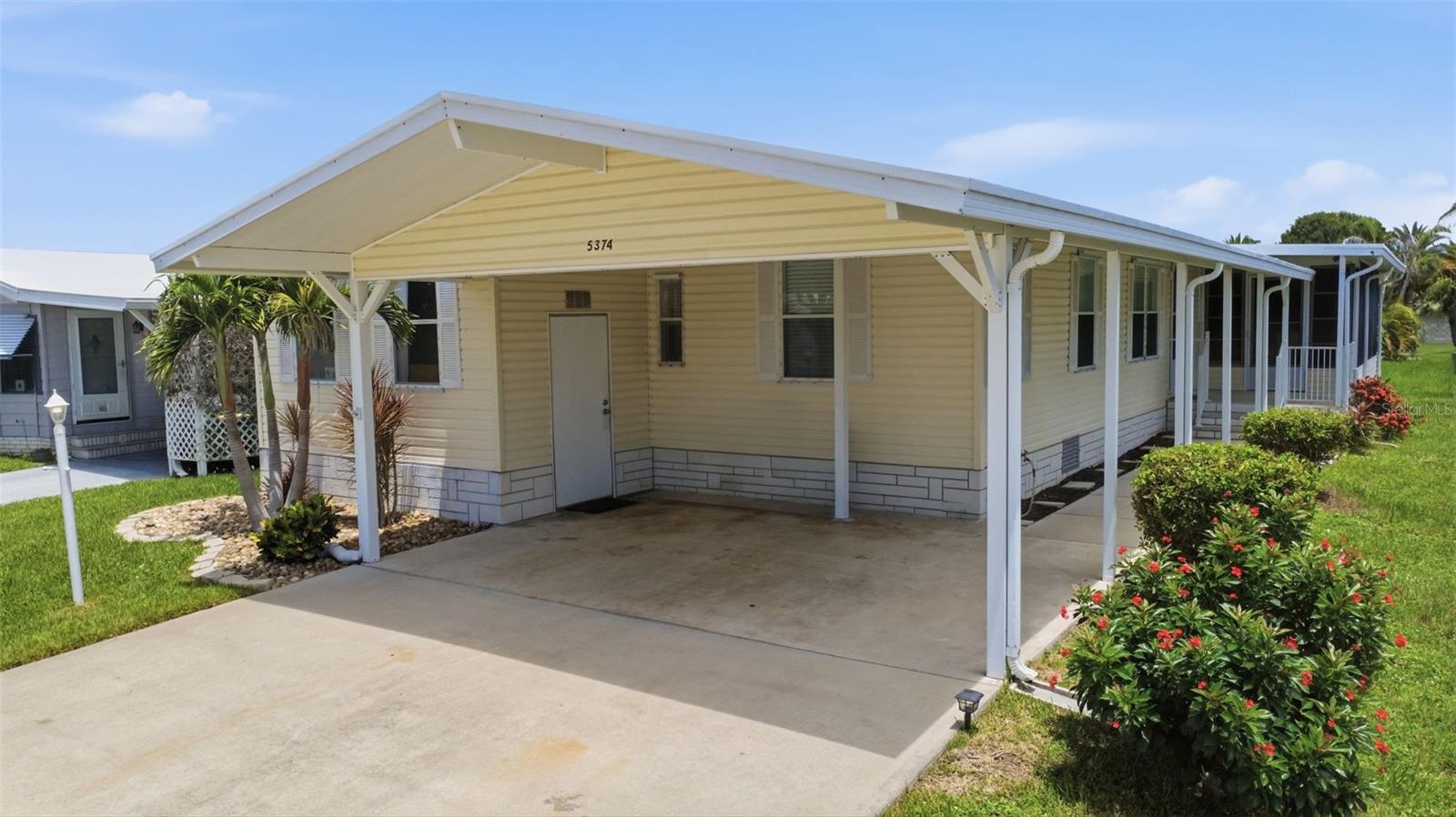 5374 HAMMERSTONE COURT M11