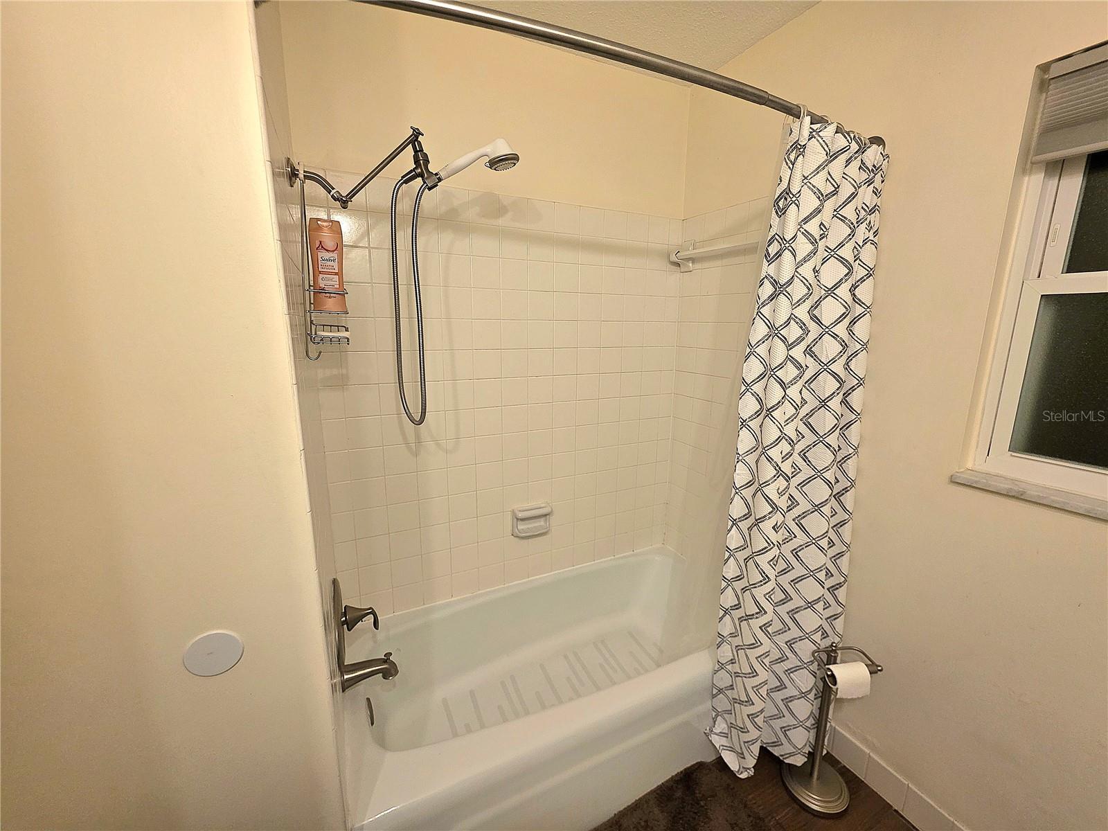 KINGSLAND COUNTRY ESTATE - Residential