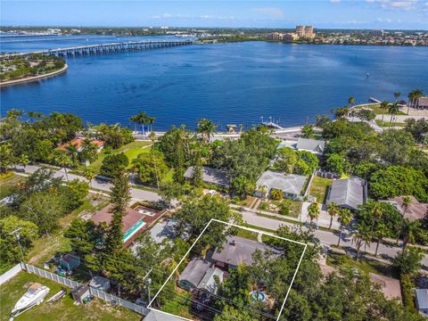 A home in BRADENTON