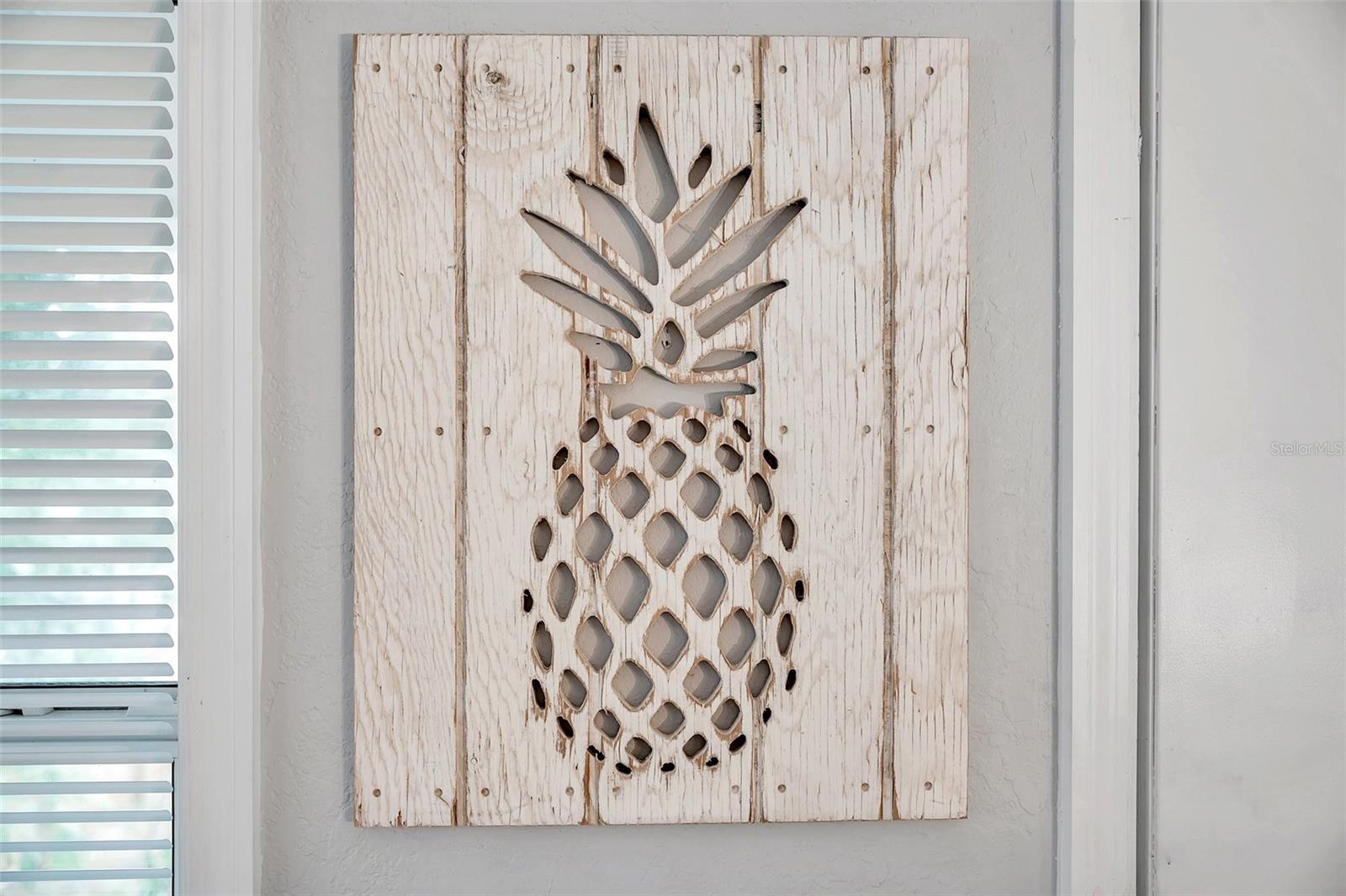 PINECREST PARK - Residential Income