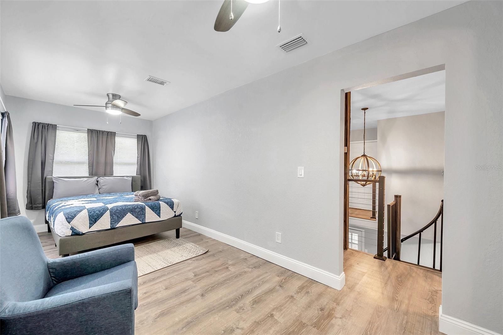 PINECREST PARK - Residential Income