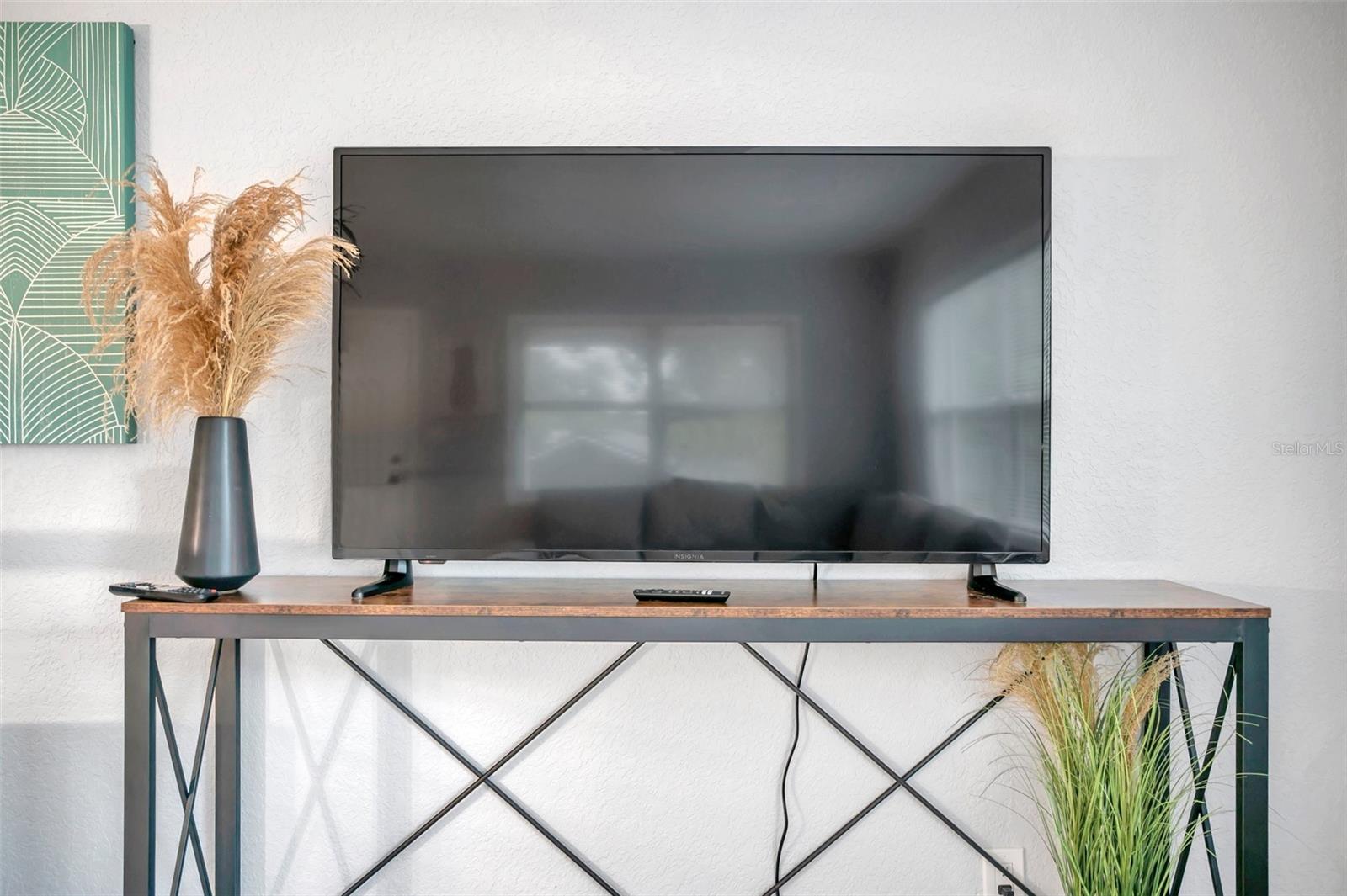 PINECREST PARK - Residential Income